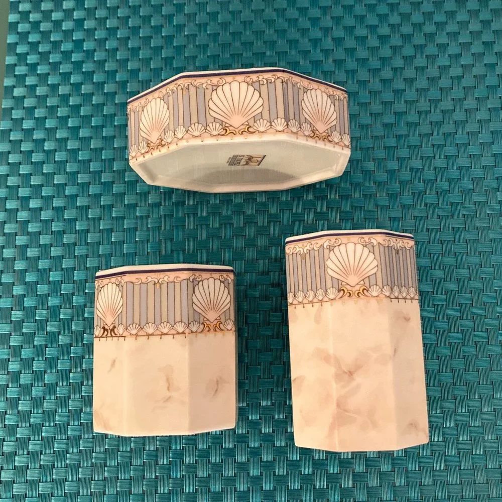 Bathroom Set Soap Dish Cup Toothbrush Vintage Andre Richard St.Tropez Shells